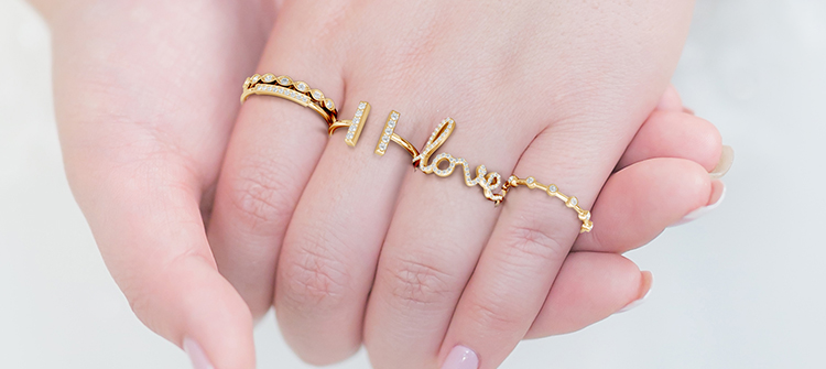 5 Secrets to Stacking Rings like an Expert